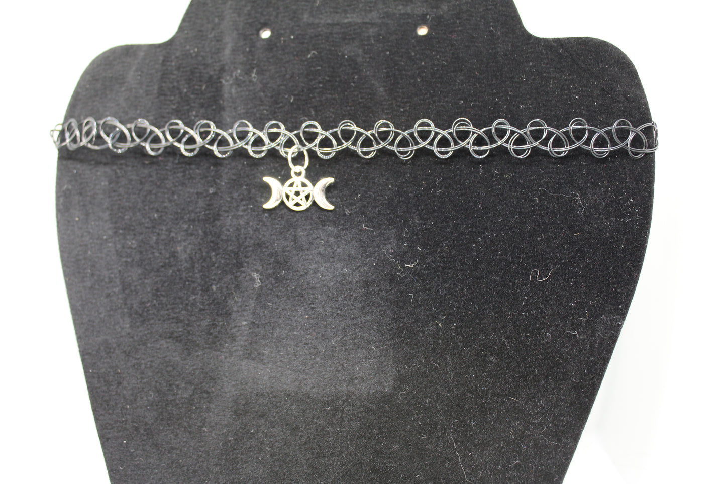 Choker style