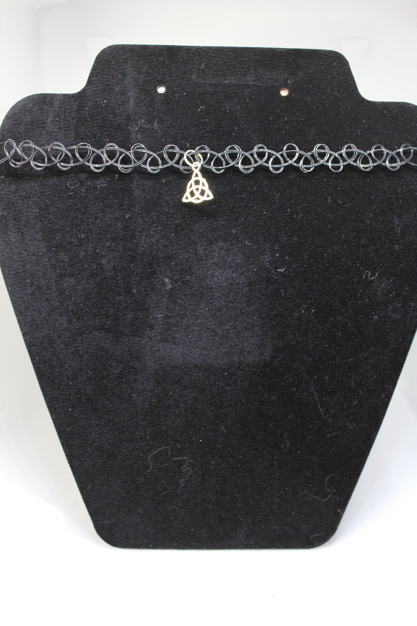 Choker style